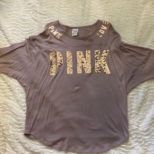 VS PINK 3/4 LENGTH TEE!